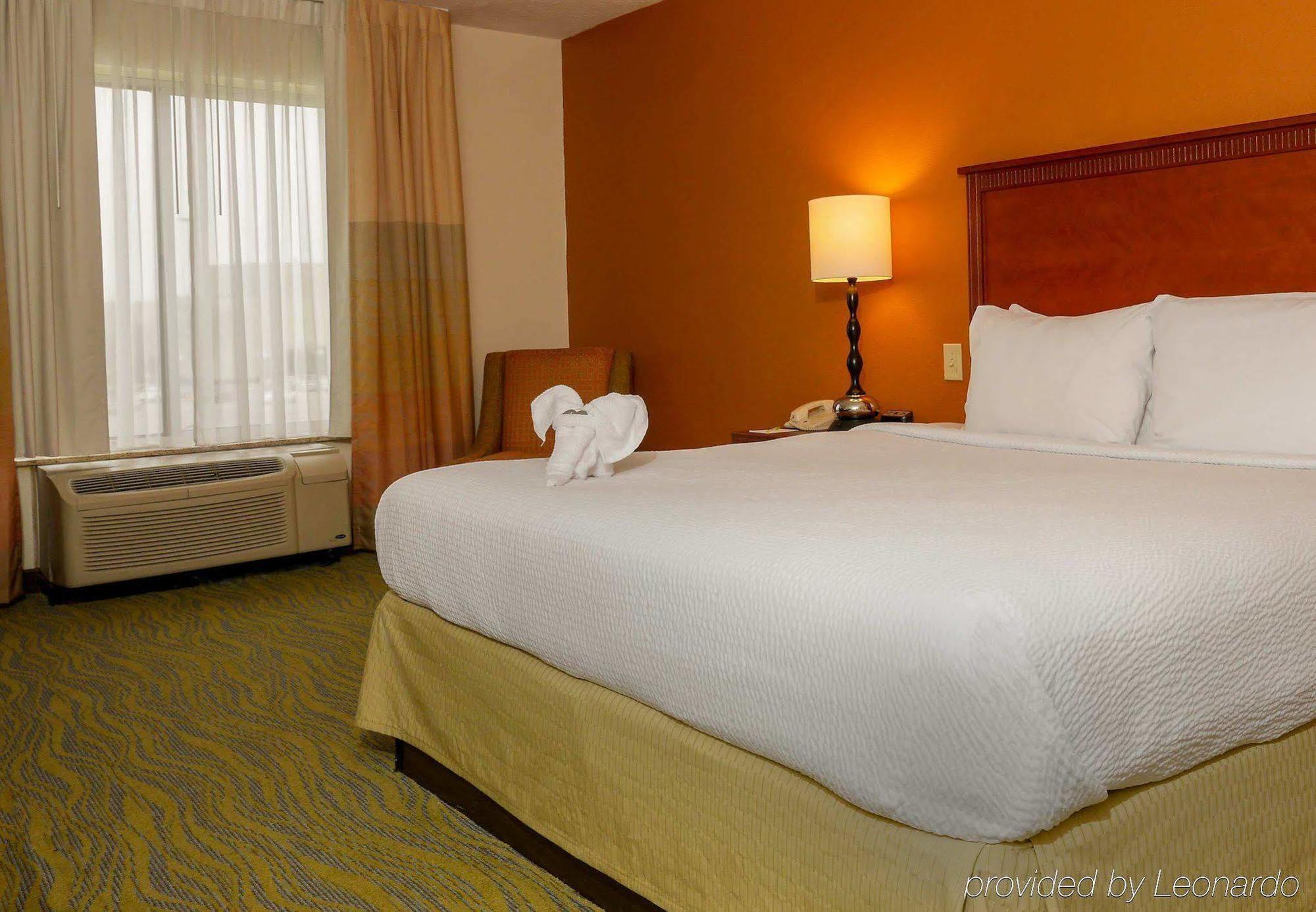 Quality Inn Fayetteville Near Fort Bragg Extérieur photo