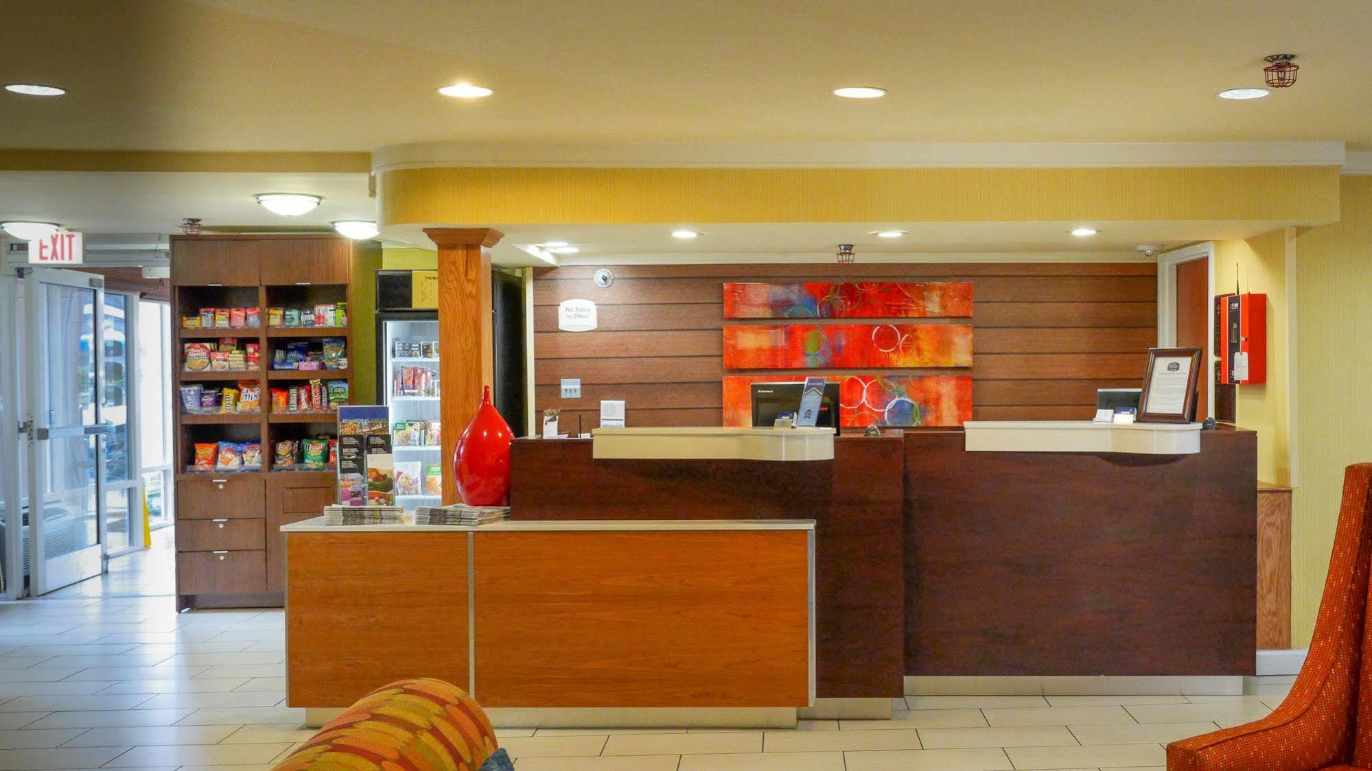Quality Inn Fayetteville Near Fort Bragg Extérieur photo