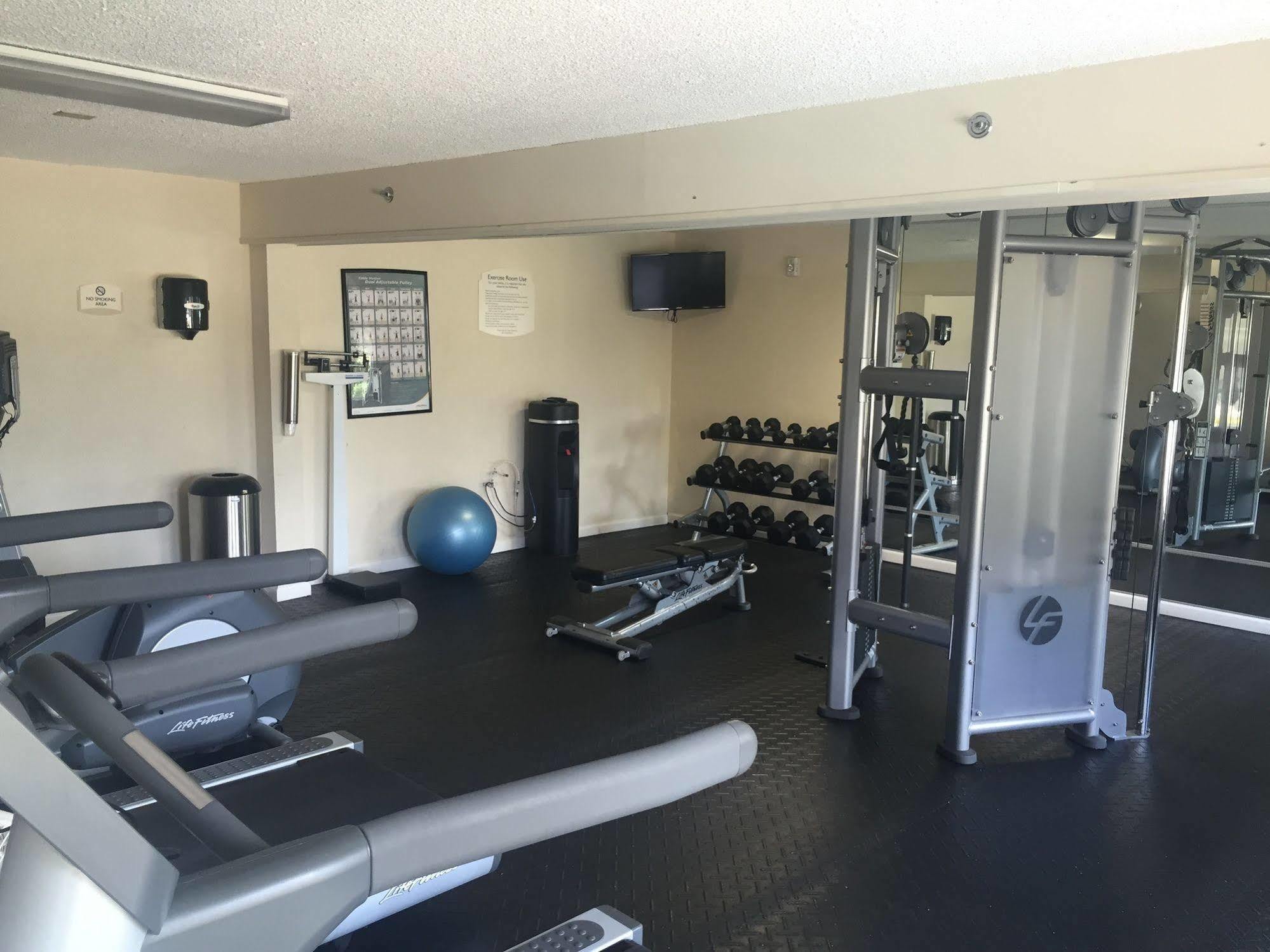 Quality Inn Fayetteville Near Fort Bragg Extérieur photo