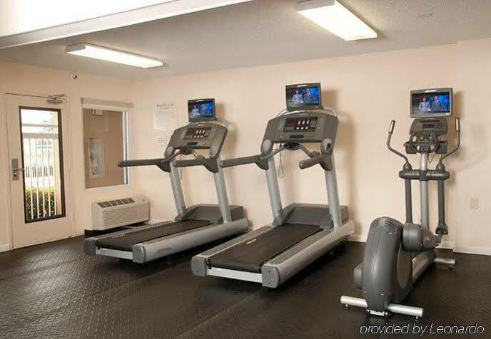 Quality Inn Fayetteville Near Fort Bragg Extérieur photo